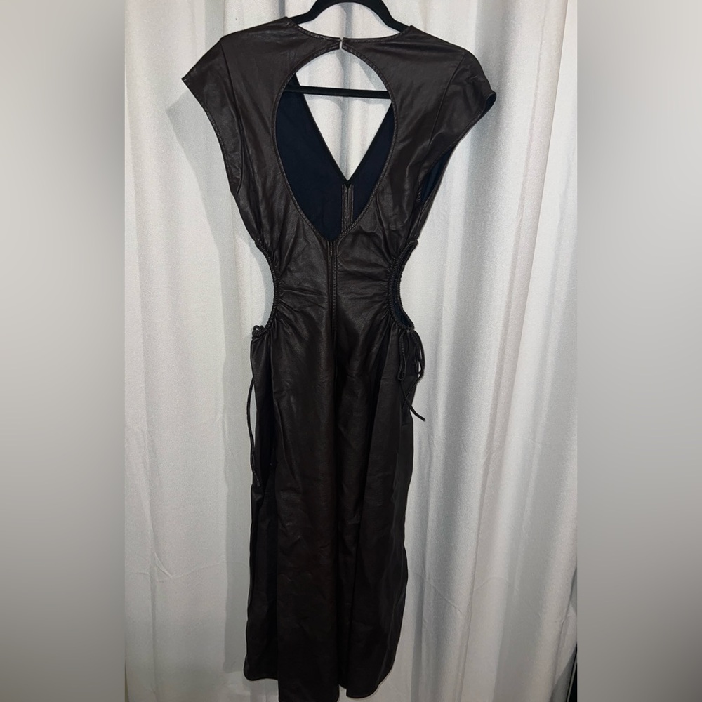 ASTR The label Miranda Midi Dress In Brown Faux Leather Cutout Small - Picture 6 of 7